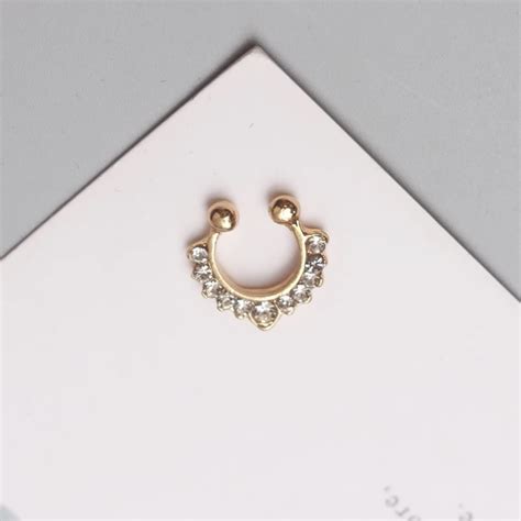 Piercing De Septo Nariz Ferradura Strass Press O Dourado