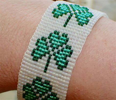 Four Leaf Clover Loom Bracelet Instant Download Pattern Off The