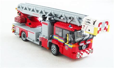 Lego City Fire Ladder Unit Jordan Parmegiani Flickr