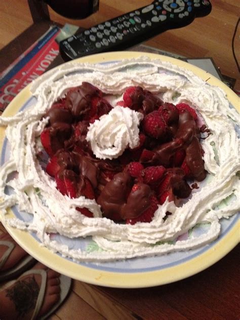 Chocolate Covered Strawberries With Whip Cream