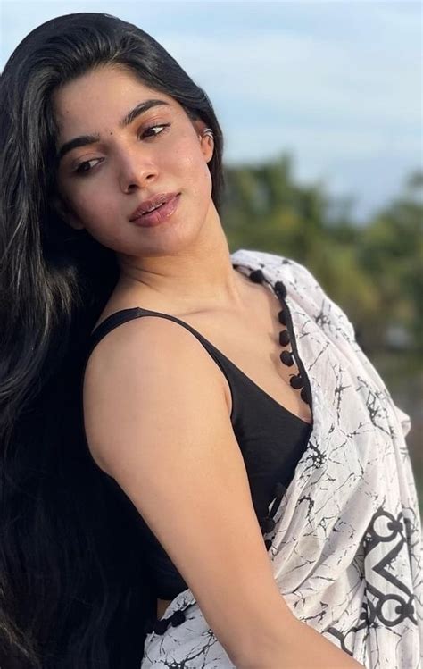 Desi Tamil Girl Feels For Acting In Such A Soft Porn Flick