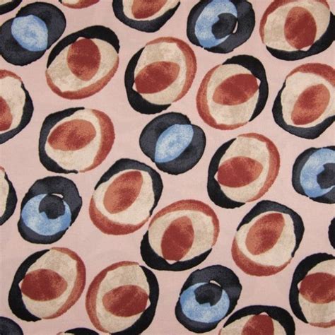 Tissu Viscose Twill Pois D Structur Bordeaux Et Bleu Sur Fond Rose Nude Par Cm