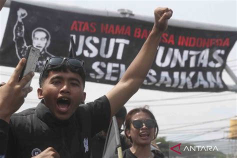 Aremania Tuntut Penanganan Cepat Kasus Tragedi Kanjuruhan Antara News