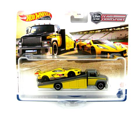 Hot Wheels Chevrolet Corvette C8 R Carry On Team Transport Gelb Grau 1 64 Modelle Alles Gute