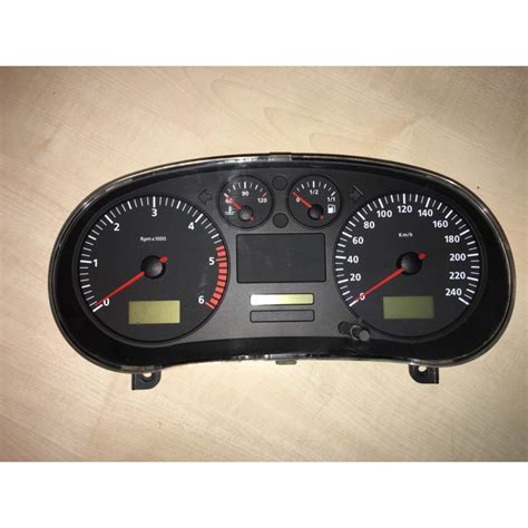 INSTRUMENT CLUSTER VDO 110 080 012 004 VAG 1M0920800C