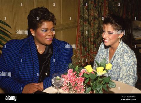 Nell Carter And Lara Jill Miller Circa 1980s Credit Ralph Dominguez