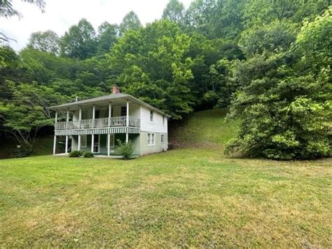 Elkhorn City Pike County Ky House For Sale Property Id 414226719 Landwatch