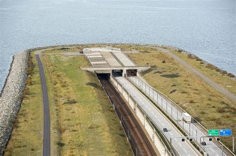 This Amazing Bridge Turns Into An Underwater Tunnel Connecting Denmark ...