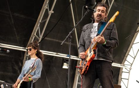 Listen To Tropical Fuck Storm S Eerie New Noise Ballad Moonburn