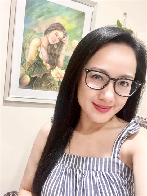 Nhan sắc phía sau ống kính của nữ BTV giọng miền Nam hot nhất nhì trên VTV
