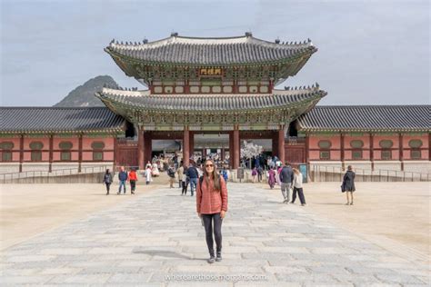 5 Best Palaces In Seoul, South Korea (with Pros + Cons)