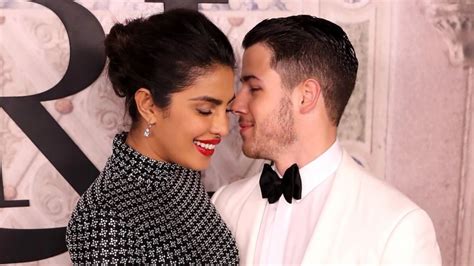 Nick Jonas Y Priyanka Chopra Han Compartido Su Primera Postal Con Su