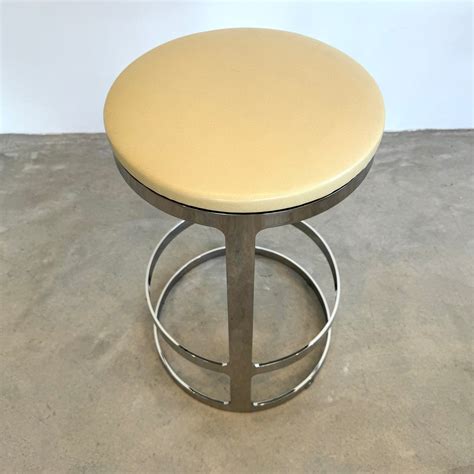 Set of Three Polished Steel and Leather Swivel Counter Stools, 2000s U