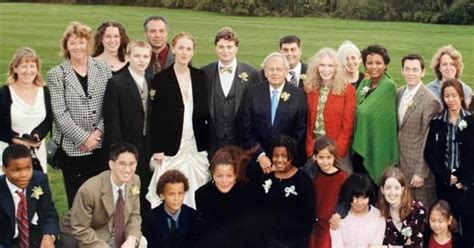 Of Mia Farrows Many Children, Which Ones Is She Close With?