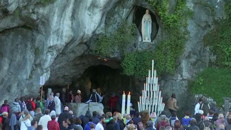 Lourdes 21 10 2023 Procession Eucharistique Volontari Di Lourdes