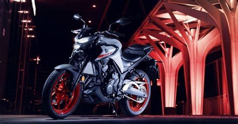 Top 10 mẫu naked bike tốt nhất năm 2020 Yamaha MT 03 dẫn đầu