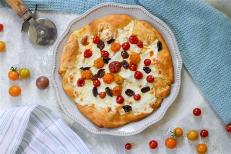 Focaccia Pizza With Store Bought Dough Champagne Tastes®