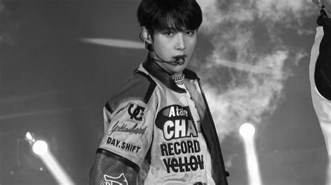 K 한국문화축제 더케이 콘서트 런쥔 RENJUN 직캠 맛 Hot Sauce YouTube