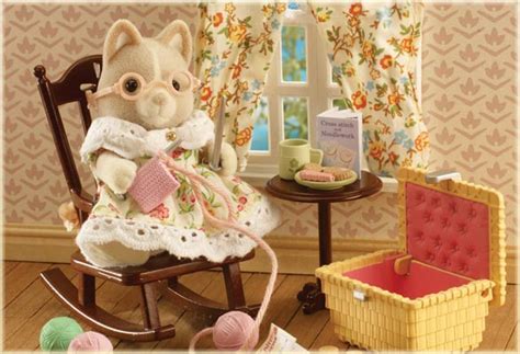 Купить игрушки Sylvanian Families (Сильвания Фэмили) | Дом со светом ...
