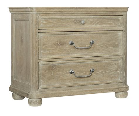 Bernhardt Rustic Patina Bachelor S Chest In Sand 387 229