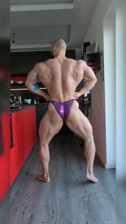 Posing Practice Free Gay Hunk HD Porn Video 08 XHamster