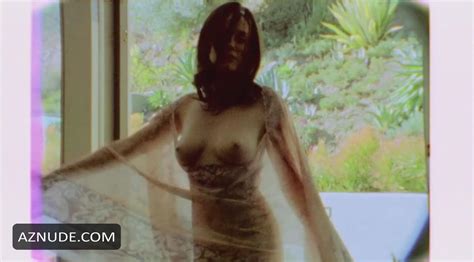 ROSE MCGOWAN Nude AZNude