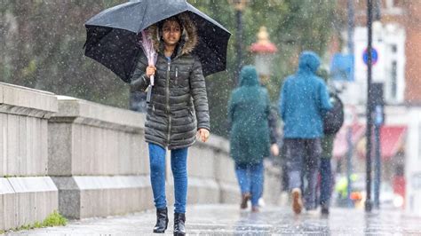 Uk Weather Forecast Heavy Rain And Severe Gales Before Snow Set To