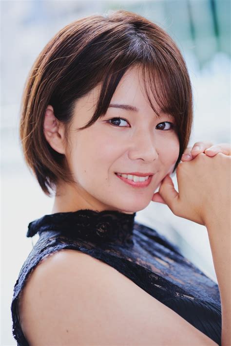 11月29日発売の真田まこと1st写真集表紙が解禁!! : グラマラスですごい！！