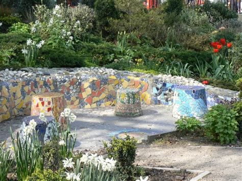 Déco jardin avec mosaïque en 28 beaux exemples