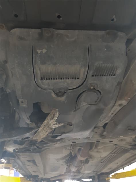 Установка металлической защиты двигателя — Toyota Avensis II, 1,8 л ...
