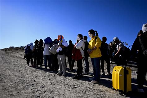 Tenfold surge in Chinese migrants at US southern border - Asia Times