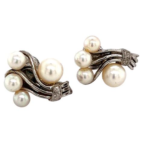 Mikimoto Pearl Gold Earrings For Sale at 1stDibs