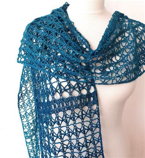 Rosaline Free Crochet Pattern For A Delicate Lace Scarf Annie