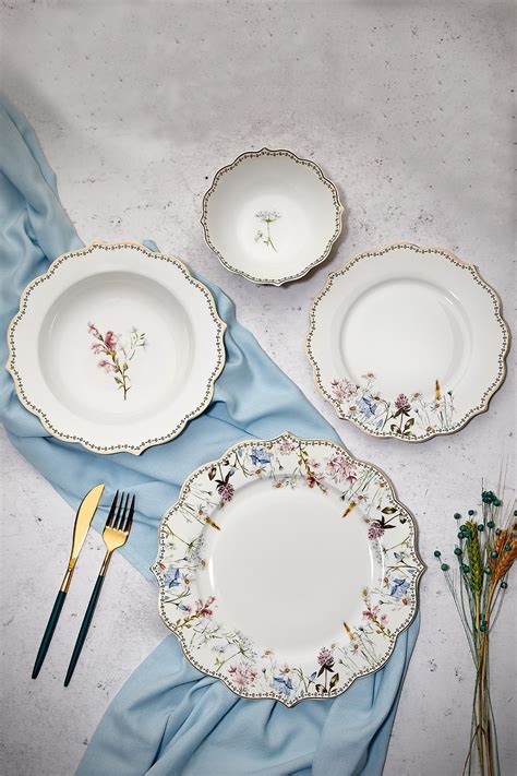 Paçi 24 Parça New Bone China Yemek Takımı