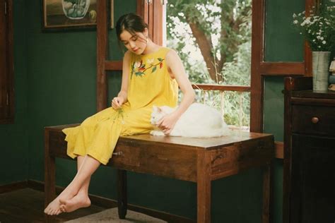 Trịnh Hà Vi Hot girl vướng nghi vấn cạch mặt Đặng Thu Hà ở nhà tỷ đi làm vì đam mê