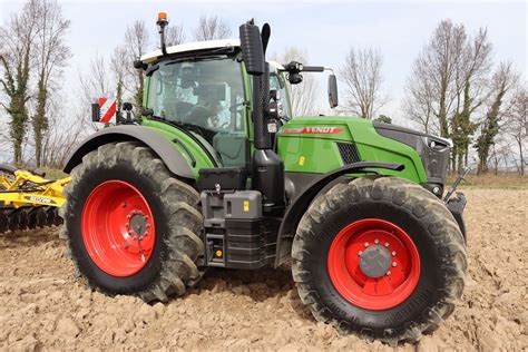 Fendt 728 Vario Gen7 Per La Prima Volta In Campo Agrimeccanica