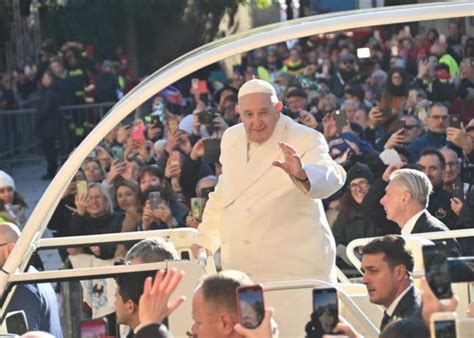 La Grande Accoglienza Degli Astigiani Per Papa Francesco Video La