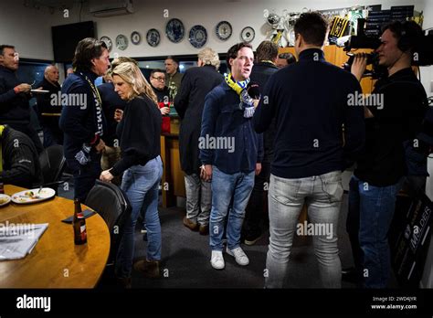 Utrecht Los Partidarios Del Usv Hercules Despu S De Que Se Les Dijo