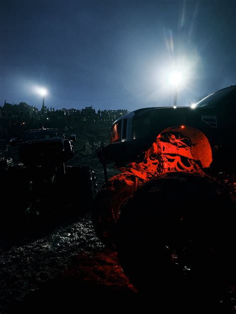 Drew Ducote’s ‘Rednecks with Paychecks’ showcases the torque of Texas’s