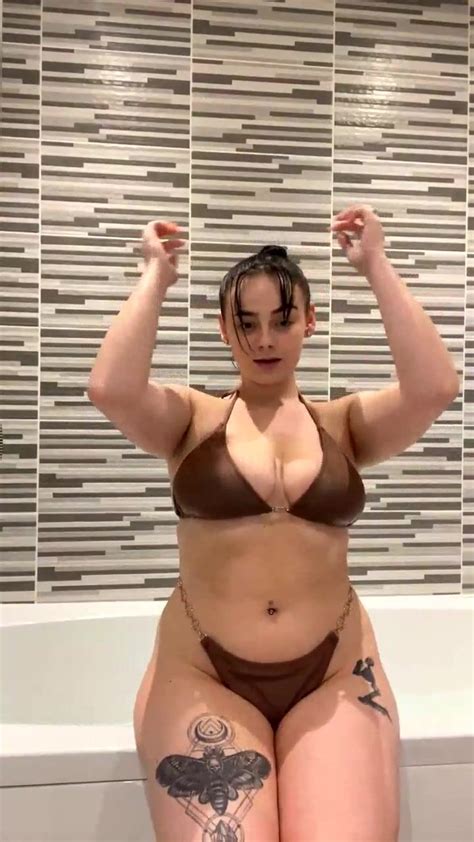 T B O2 OF Bubble Bath Fuck