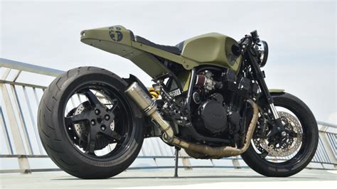 Motosikal Lama PDRM Dijelmakan Gaya Naked Gempak