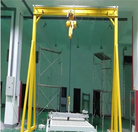 Height Adjustable 2t Mobile Gantry Crane Movable Gantry Crane GOST