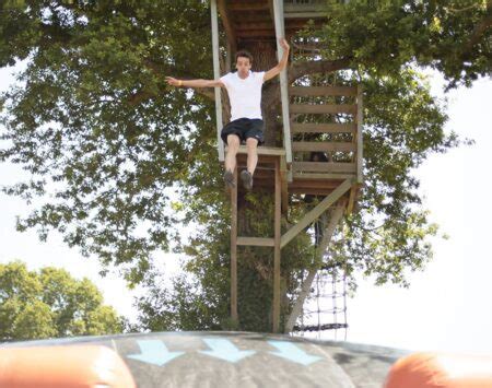 Saut Dans Le Vide Bayeux Aventure