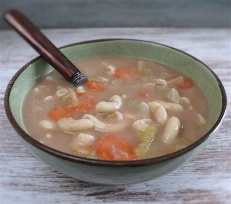 Sopa de feijão encarnado Food From Portugal