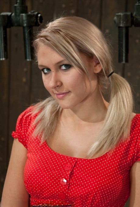 Katie Summers Nude XXX Pics PornPics