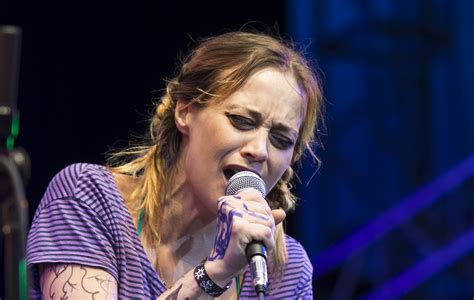 Fiona Apple Shares New Song For ‘the Lord Of The Rings The Rings Of