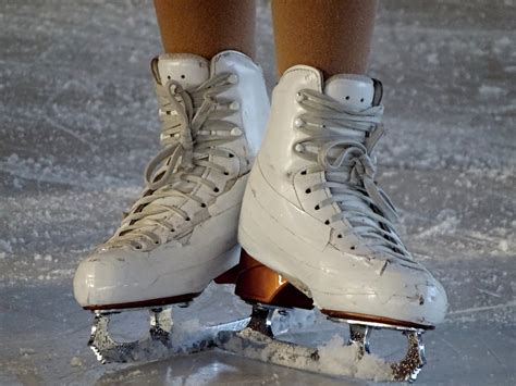 PATINAJE SOBRE HIELO Historia Pista Normas y más sobre este arte