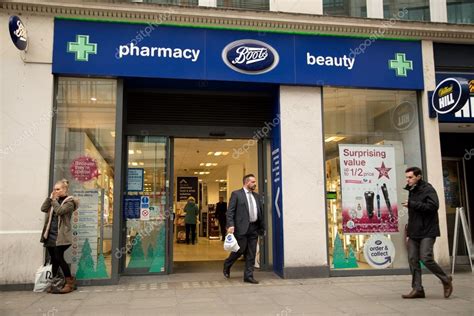 Boots pharmacy – Stock Editorial Photo © michaelpuche #59111421