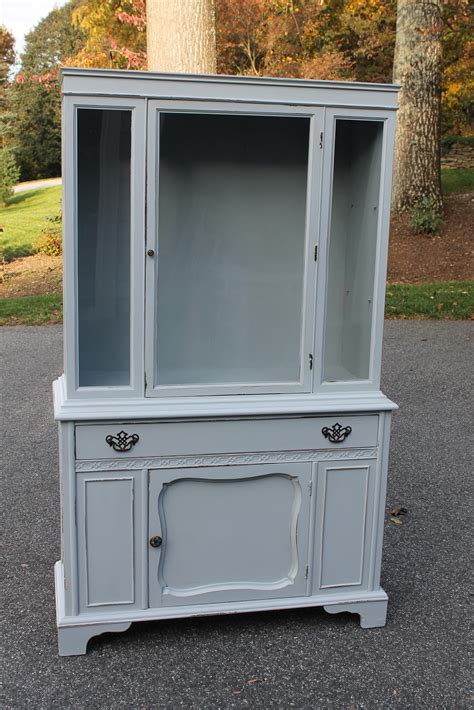 Elizabeth And Co Classic Grey China Cabinet