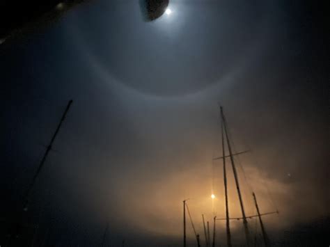 Rocket launch tonight with the lunar halo : r/321